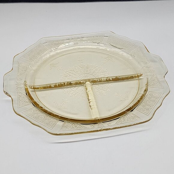 Vintage Federal Glass Divided Serving Plate With Punched Handles Design Uranium - Picture 3 of 5